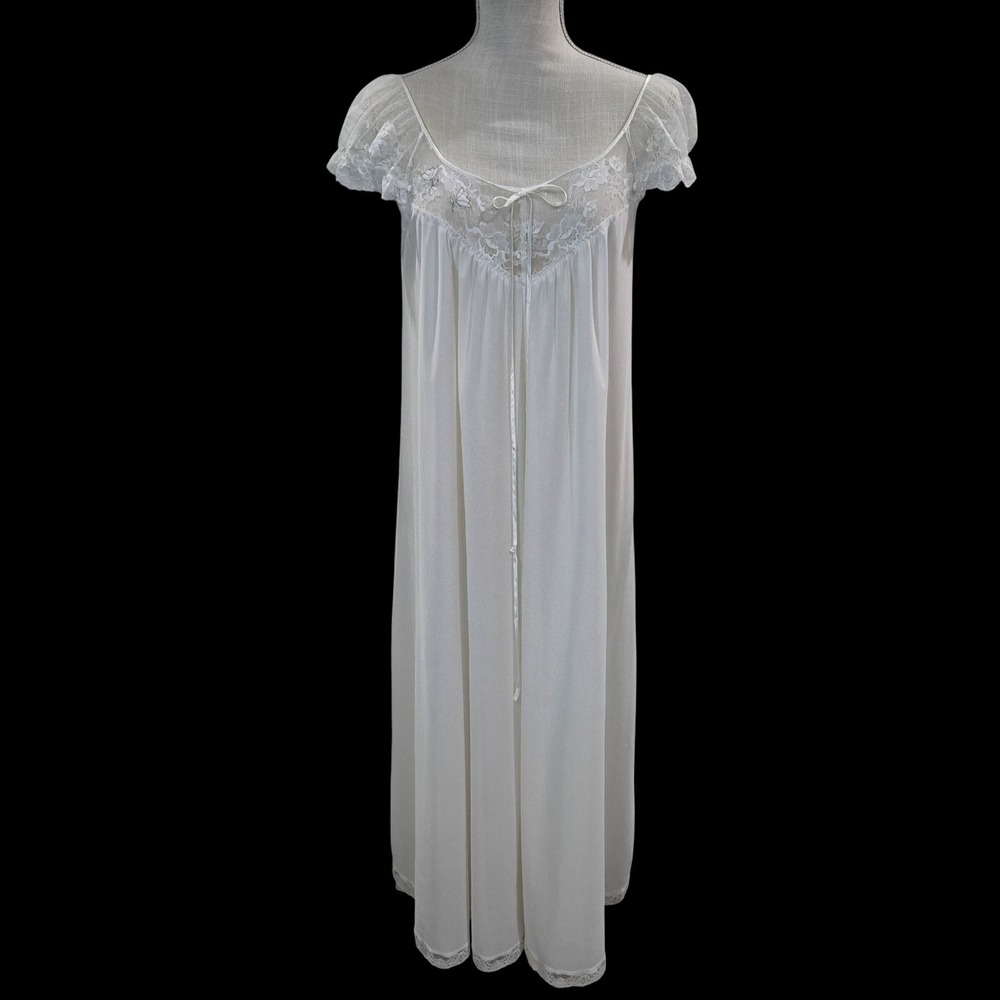 Lucie Ann Nightgown Petite Vintage Lace Trim Maxi Cap Sleeve Beverly Hills #1434 - Picture 2 of 14